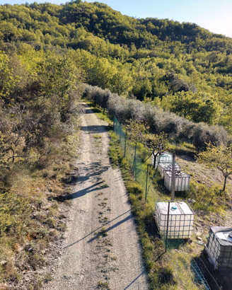 Terreno agricolo con attrezzatura e pozzo