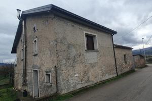 Casa con terreno in sala consilina via zerro