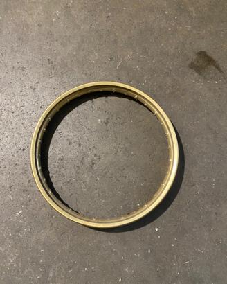 Cerchio honda dominetor 600 usato