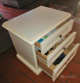 Cassettone + Comodino abbinati bianchi
