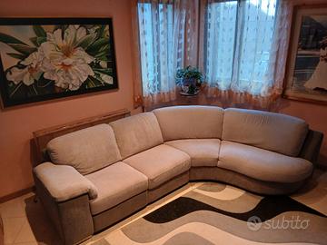 divano a 5 posti