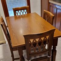 Set Pranzo: Tavolo Allungabile + 4 Sedie