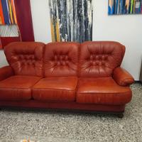 Divano 3 posti e poltrona in pelle stile anno 70