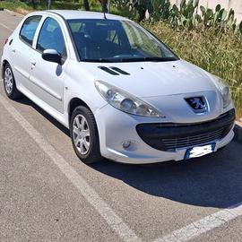 PEUGEOT 206+ GPL (2011)