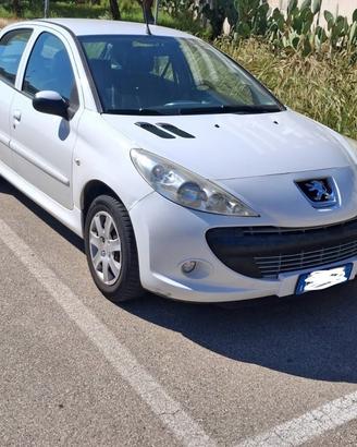 PEUGEOT 206+ GPL (2011)