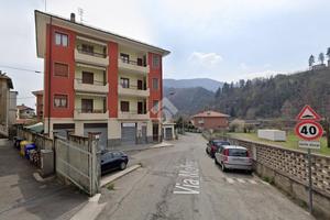 NEGOZIO A LANZO TORINESE