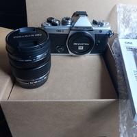 fotocamera om Olympus kit 12-45mm nuova 