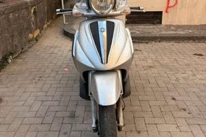 Beverly Tourer 125cc