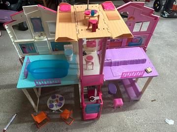 Casa dei sogni di Barbie a 3 piani con Ascensore