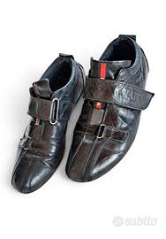 Sneakers in pelle nera Prada