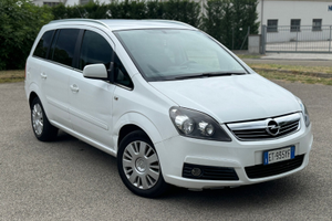 Opel Zafira 2014