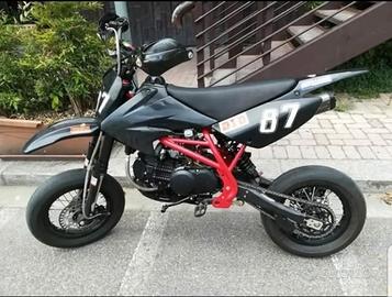 Pit Bike Motard 160CC 4T - Solo 30 ore di utilizzo