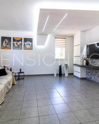 Villa di 215 m² con più di 5 locali e box auto a S