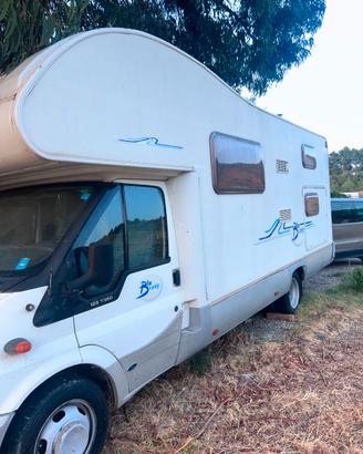 Camper mansardato