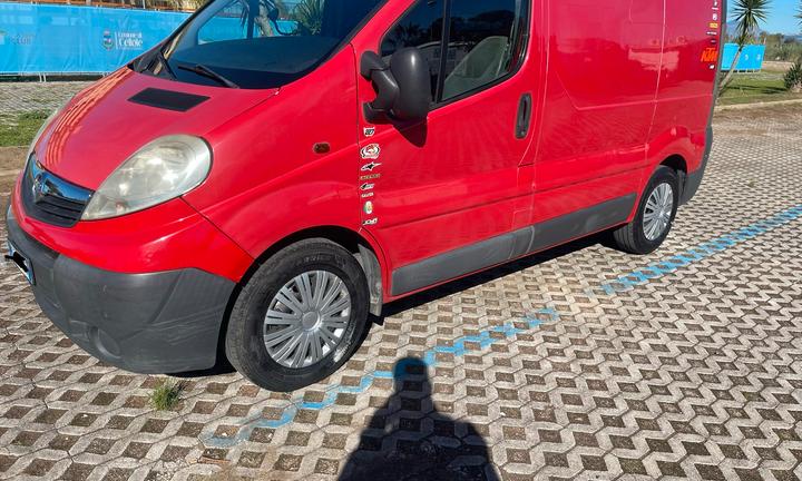 Furgone Opel vivaro 2.0 d 2006