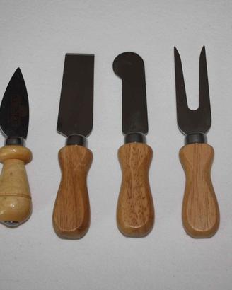 Set 4 coltelli da Formaggio NUOVI