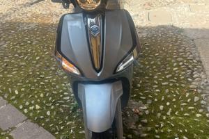 125 Piaggio con tutti gli accessori 2500€