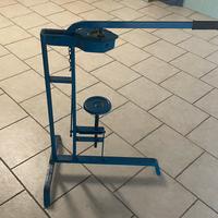 Tappatrice bottiglie per tappi do sughero