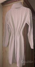 Abito collo alto in lana