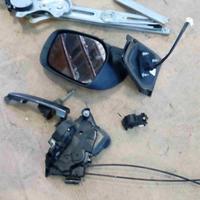 VETRO SCENDENTE ANTERIORE DESTRO TOYOTA Yaris Seri