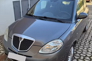 Lancia Ypsilon 1.2 69cv Argento EcoChic GPL