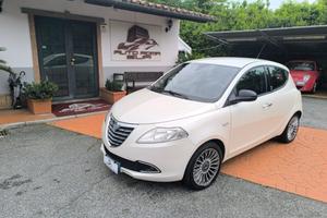 Lancia Ypsilon 0.9 TwinAir 85 CV 5 porte S&S Gold