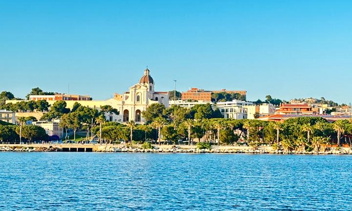Cagliari Marina S.Eulalia grazioso bivano arredato