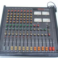 Tascam M-208