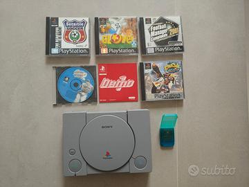 Sony PlayStation 1 + Memory Card + 6 Giochi