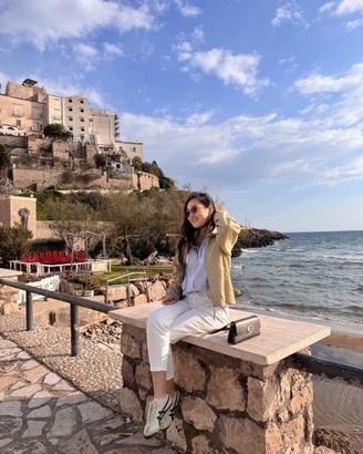 Receptionist , Barista