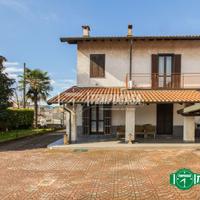 VILLA A MAGNAGO