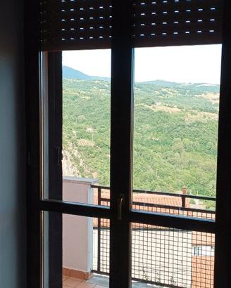 FINESTRE E BALCONI LEGNO CON VETROCAMERA