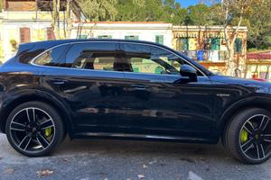 porsche Cayenne pari al nuovo