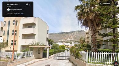 Garage in viale Crocci