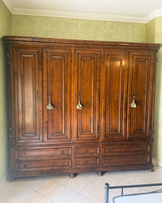 Camera in legno noce nazionale
