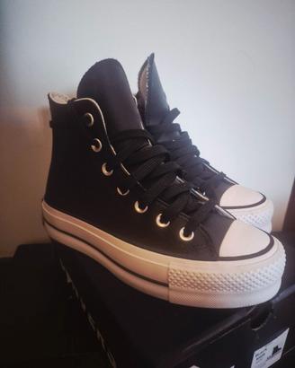 Converse in pelle nuove