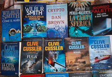 32 Libri narrativa e gialli