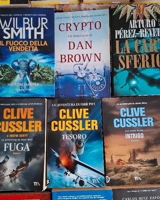 32 Libri narrativa e gialli