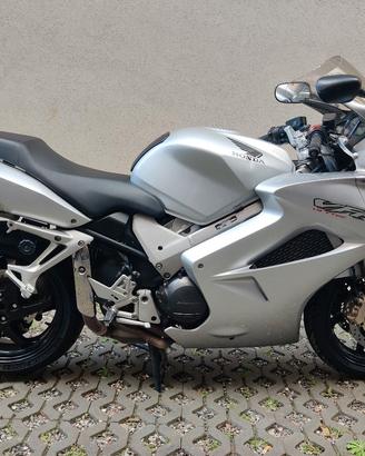Honda VFR 800 ABS 2002 ISCRITTA REGISTRO STORICO