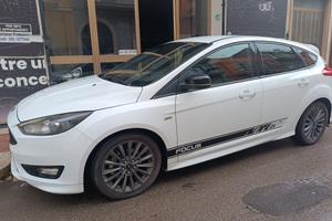 Ford Focus 1.5 TDCi 120 CV ST LINE PERSONALIZZATA