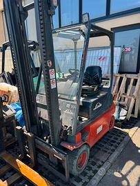 Carrello elevatore Linde E18