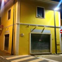 Locale commerciale di 100 mq