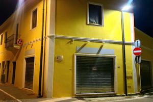 Locale commerciale di 100 mq