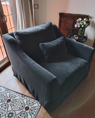 Poltrona IKEA modello FARLOV nera in velluto
