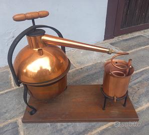 alambicco artigianale in rame da collezione 