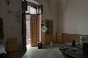 CASA SEMINDIPENDENTE A CAROVIGNO