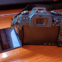 Panasonic Lumix DMC-G80/G85 + Kit lens 14-45mm