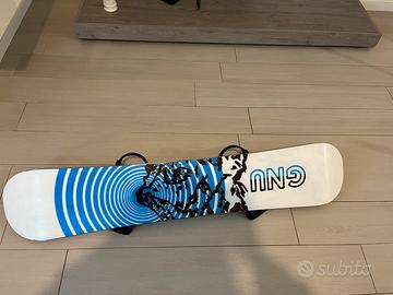 Tavola snowboard 147 + attacchi