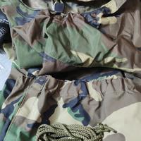 Mantella e pantalone impermeabili Esercito I. (48)