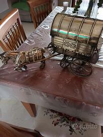 Carrozza con cavallo in ottone
